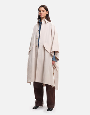 HILLA Off White Coat